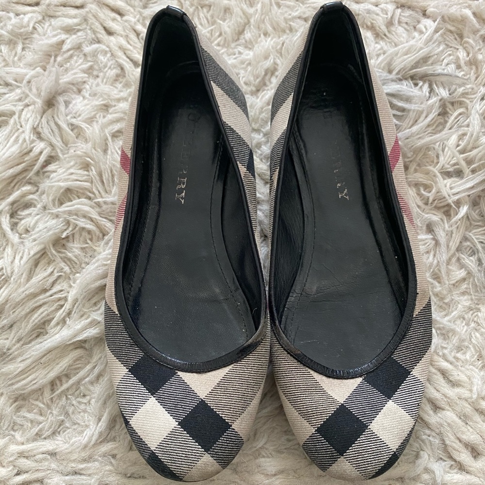 Burberry Flats